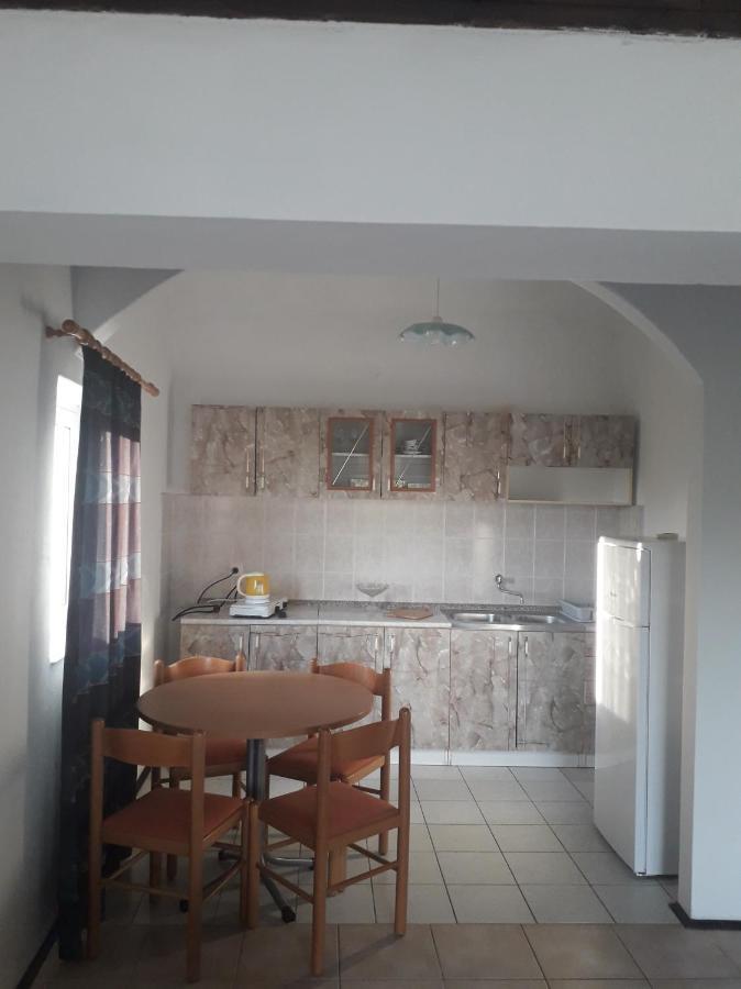 Apartment Vrsa *