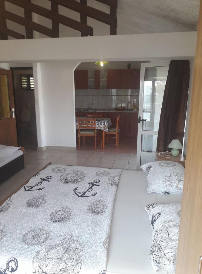 Apartment Vrsa
